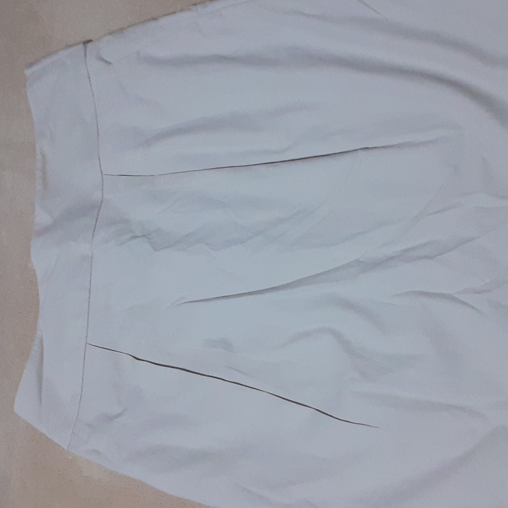 Banana Republic wkmens skirt,2, cream